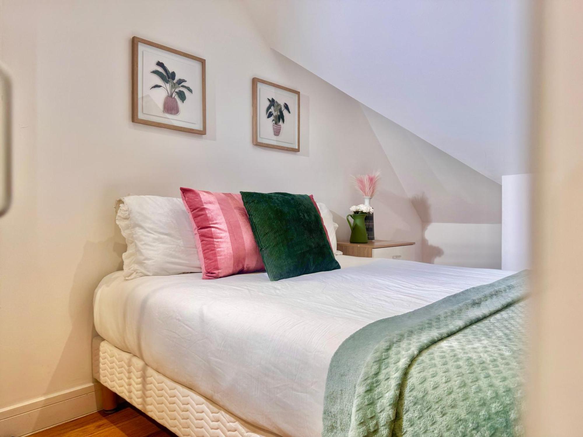 En-Suites With Free Parking 30Min To Central London Exteriör bild