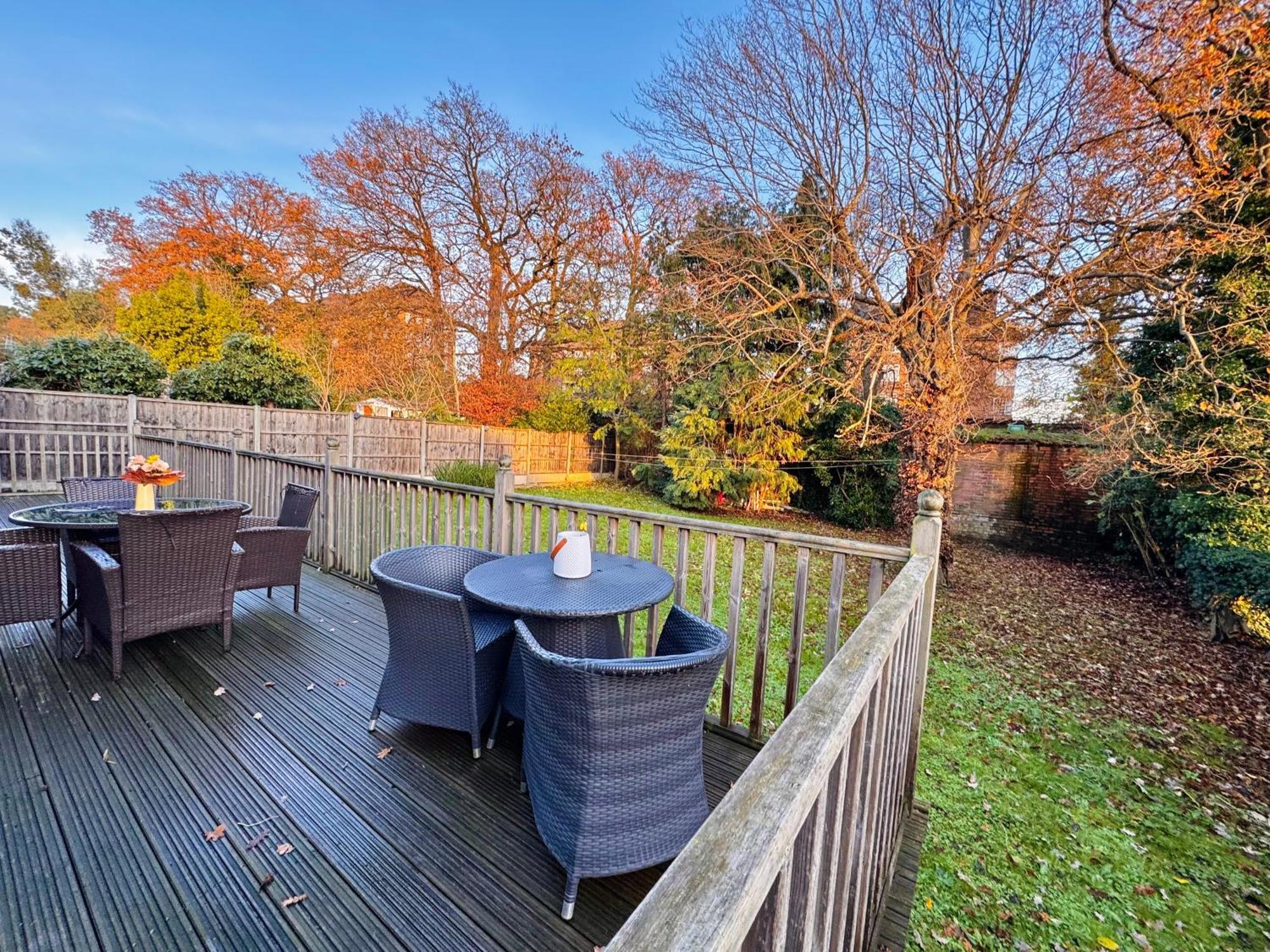 En-Suites With Free Parking 30Min To Central London Exteriör bild
