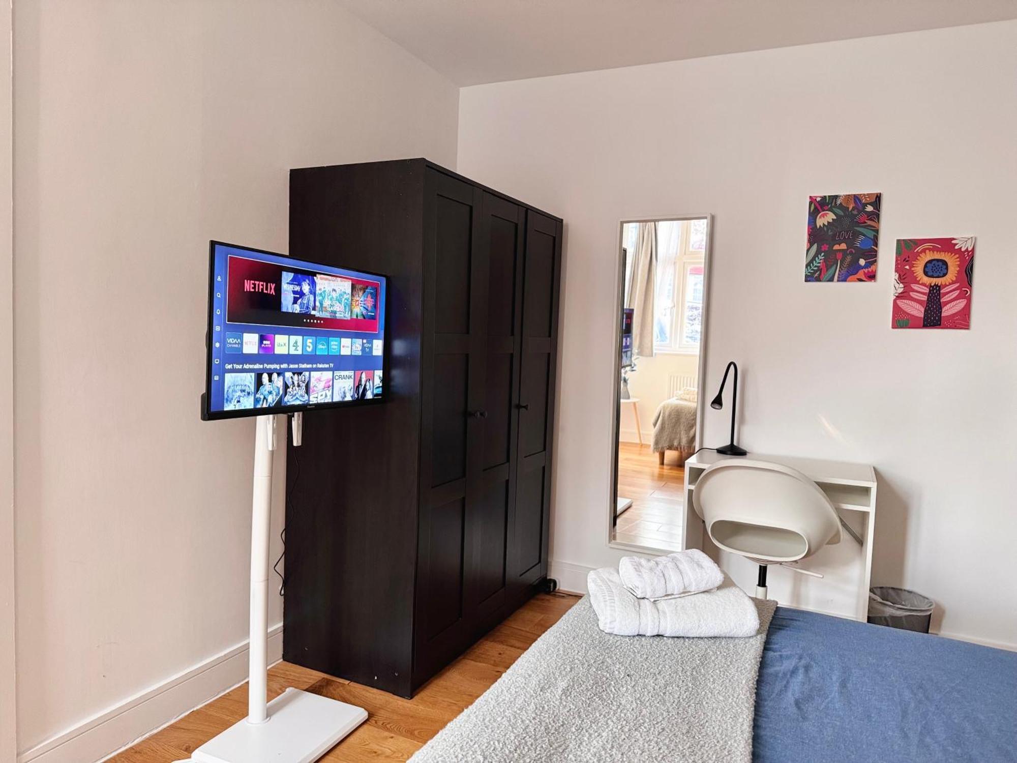 En-Suites With Free Parking 30Min To Central London Exteriör bild