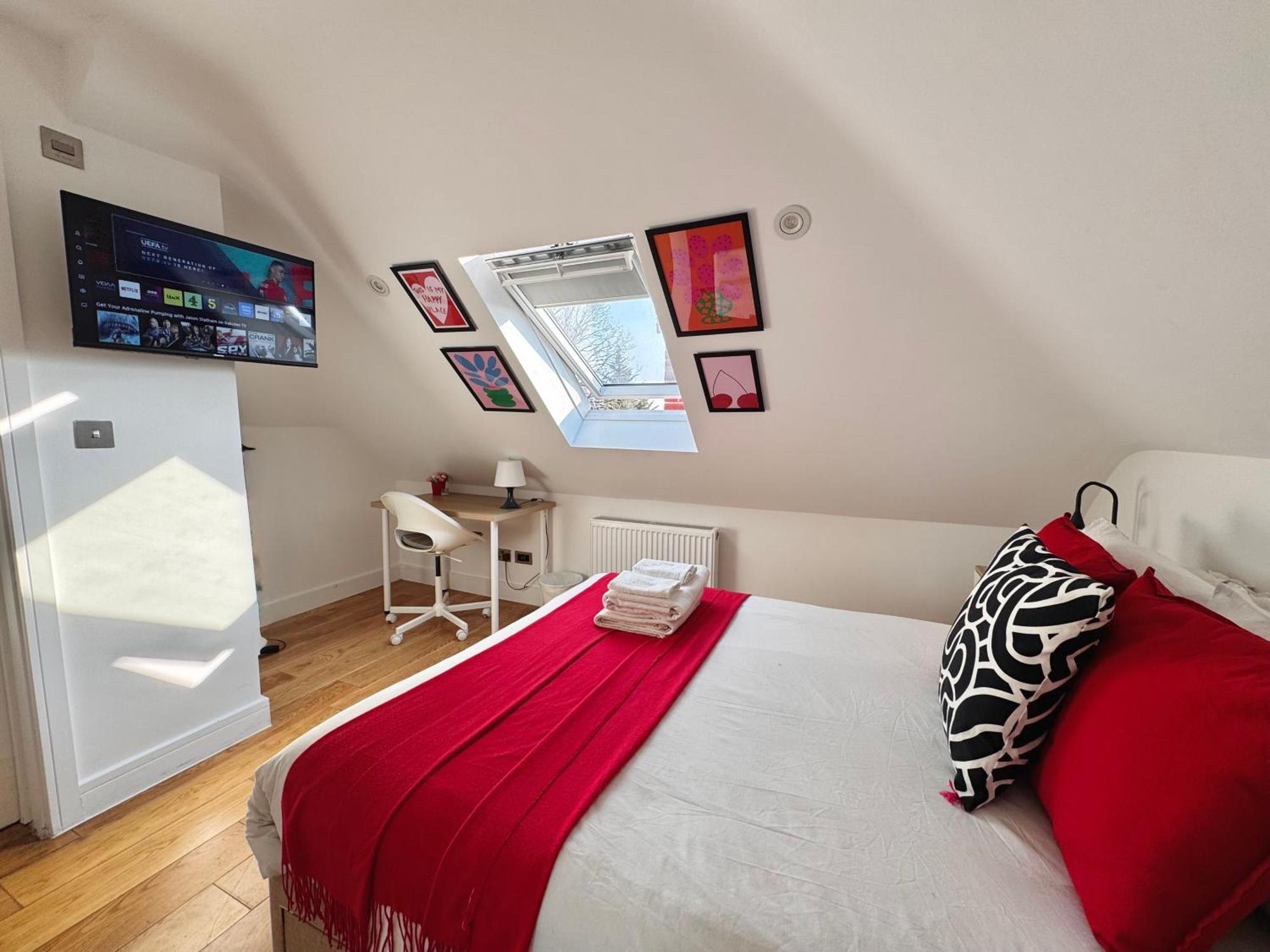 En-Suites With Free Parking 30Min To Central London Exteriör bild